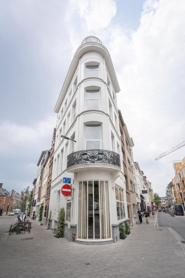 Shway - The Red With Pearls Apartman Antwerpen Kültér fotó