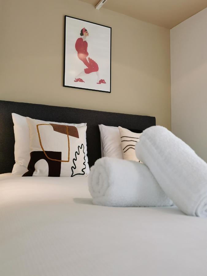 Shway - The Red With Pearls Apartman Antwerpen Kültér fotó